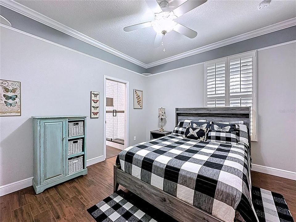 For Sale: $909,000 (3 beds, 2 baths, 2935 Square Feet)