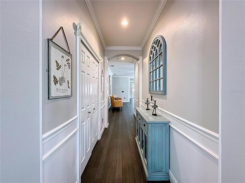 For Sale: $909,000 (3 beds, 2 baths, 2935 Square Feet)