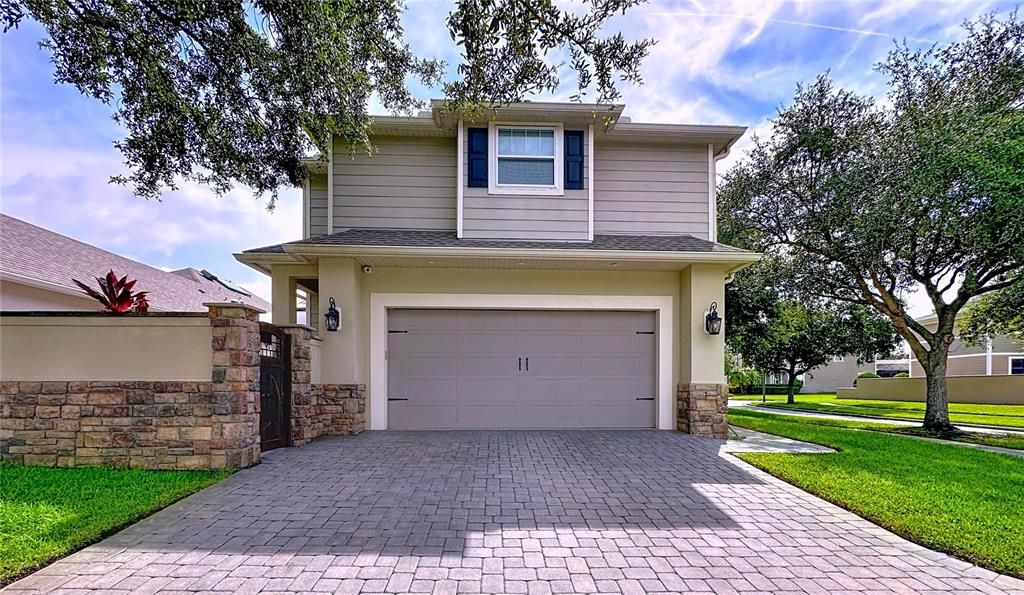 For Sale: $909,000 (3 beds, 2 baths, 2935 Square Feet)