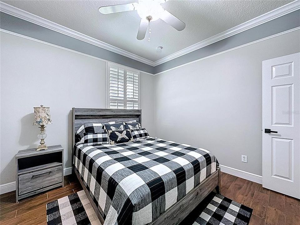 For Sale: $909,000 (3 beds, 2 baths, 2935 Square Feet)