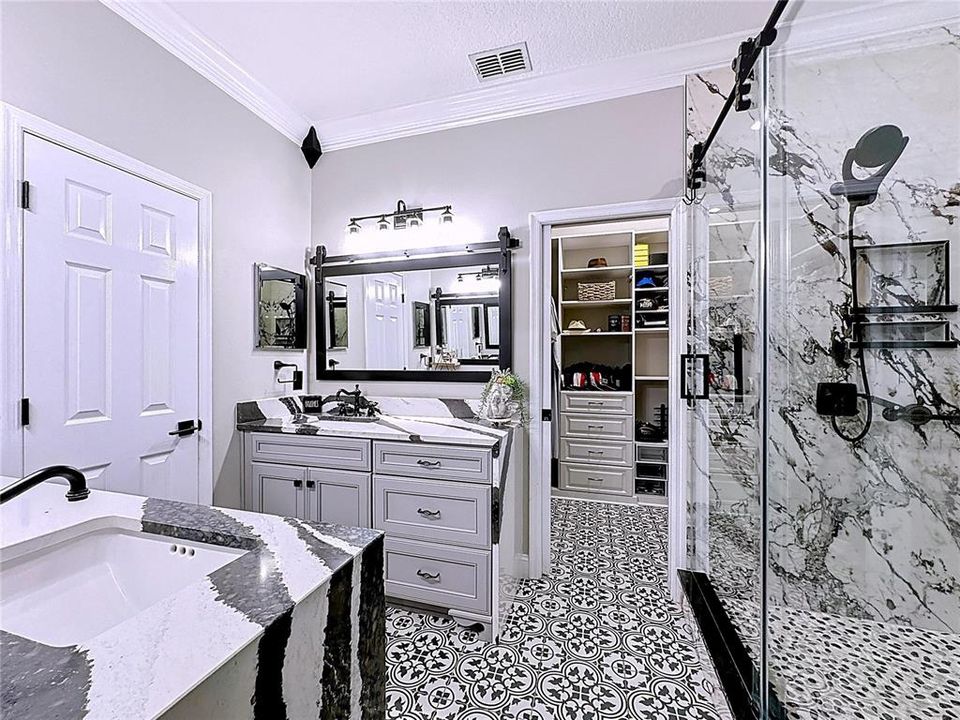 For Sale: $909,000 (3 beds, 2 baths, 2935 Square Feet)