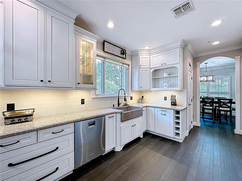 For Sale: $909,000 (3 beds, 2 baths, 2935 Square Feet)