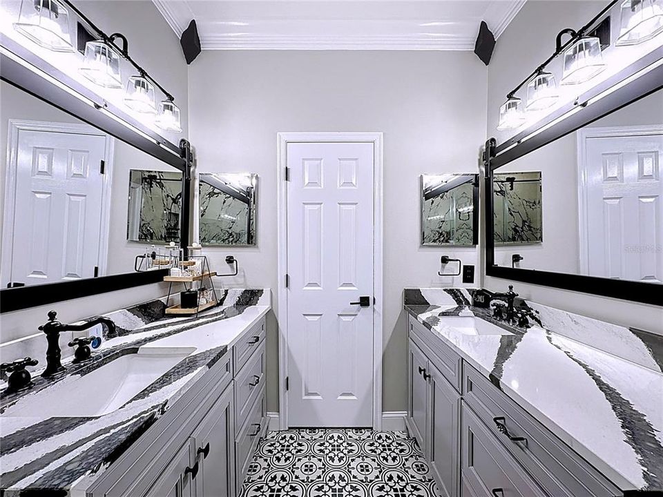 For Sale: $909,000 (3 beds, 2 baths, 2935 Square Feet)