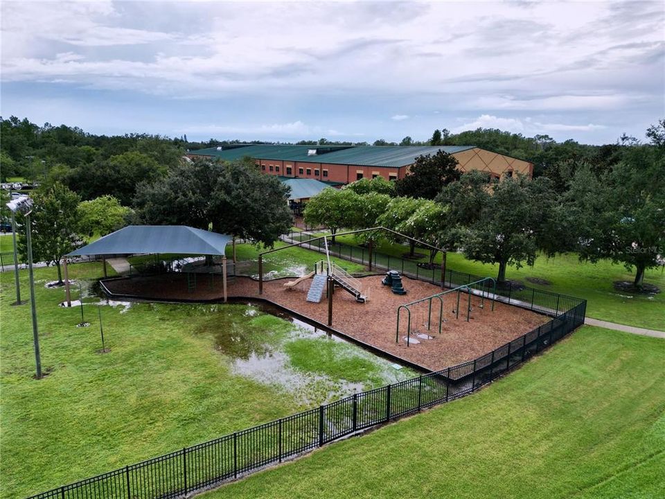 For Sale: $909,000 (3 beds, 2 baths, 2935 Square Feet)