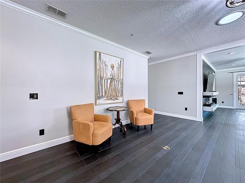 For Sale: $909,000 (3 beds, 2 baths, 2935 Square Feet)