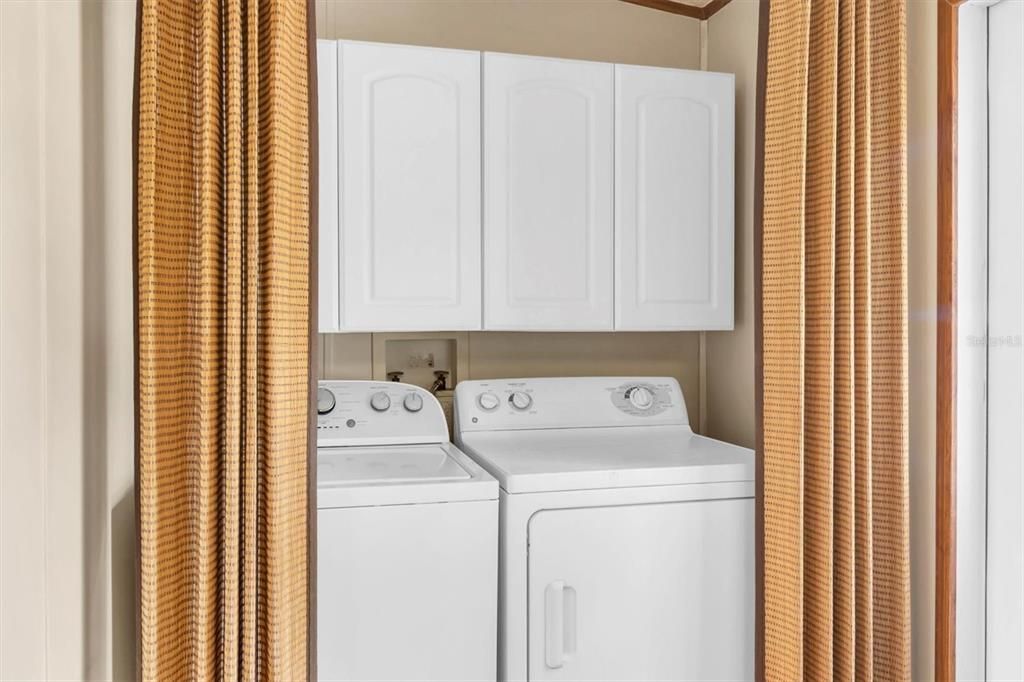 Active With Contract: $232,000 (3 beds, 2 baths, 1104 Square Feet)