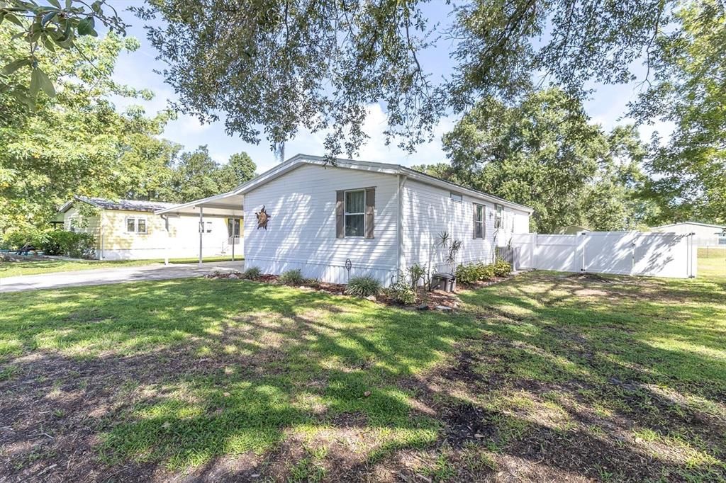 Active With Contract: $232,000 (3 beds, 2 baths, 1104 Square Feet)