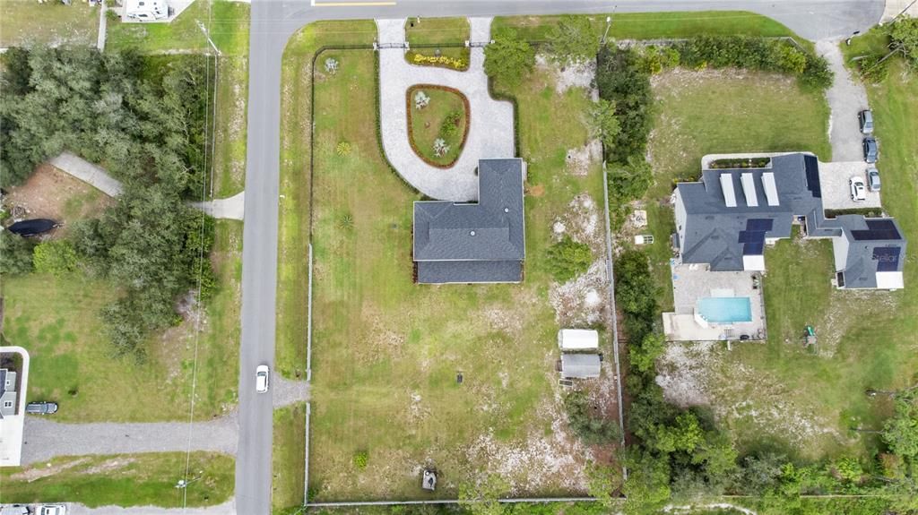 For Sale: $975,000 (5 beds, 3 baths, 3952 Square Feet)