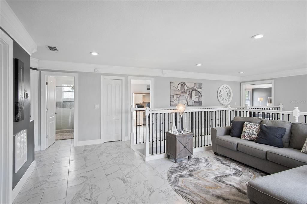 For Sale: $975,000 (5 beds, 3 baths, 3952 Square Feet)