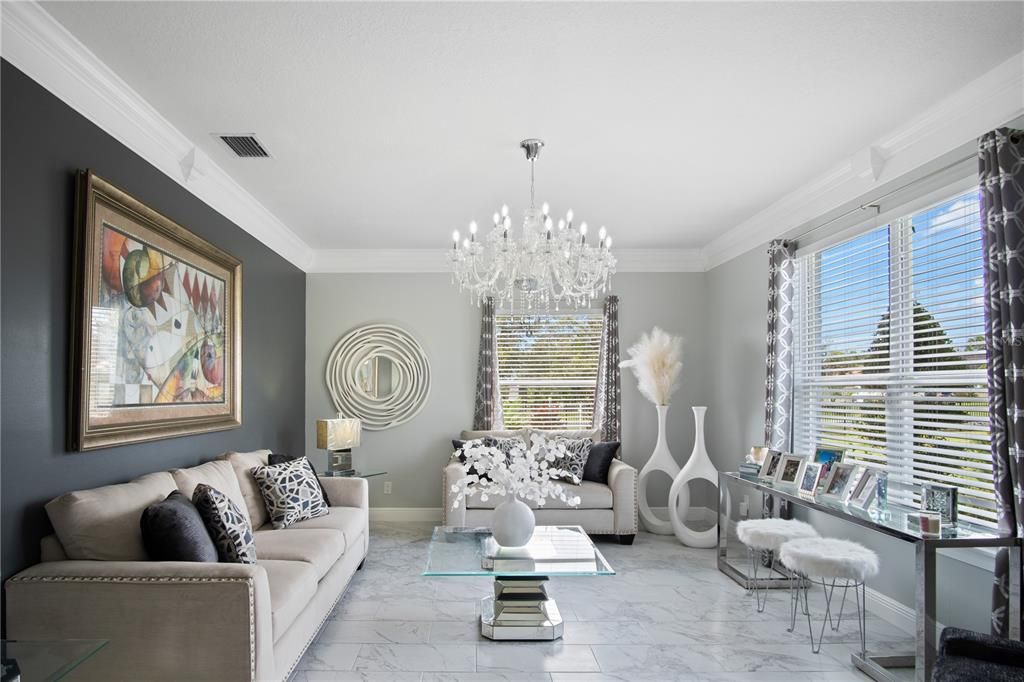 For Sale: $975,000 (5 beds, 3 baths, 3952 Square Feet)