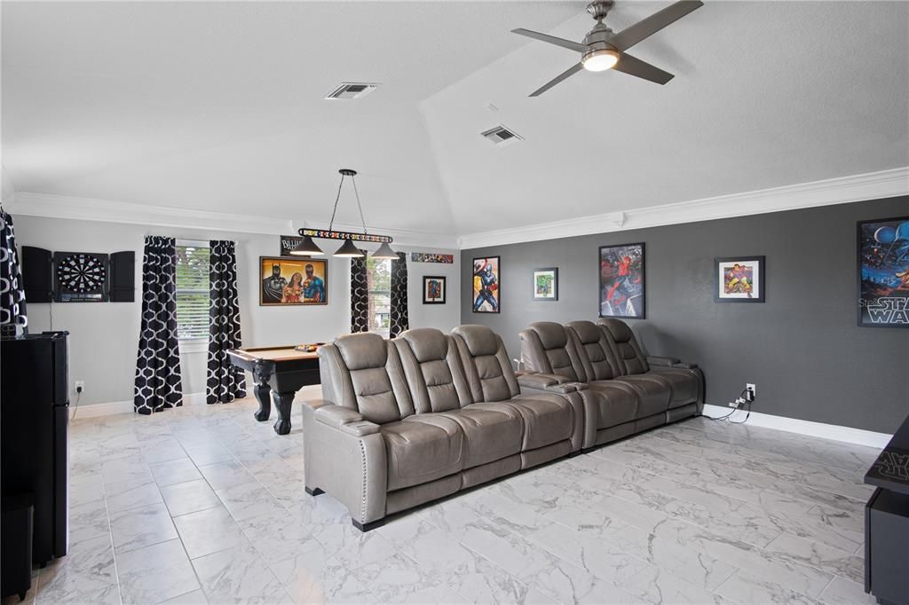 For Sale: $975,000 (5 beds, 3 baths, 3952 Square Feet)