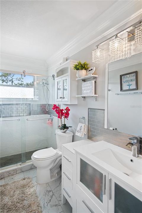 For Sale: $975,000 (5 beds, 3 baths, 3952 Square Feet)