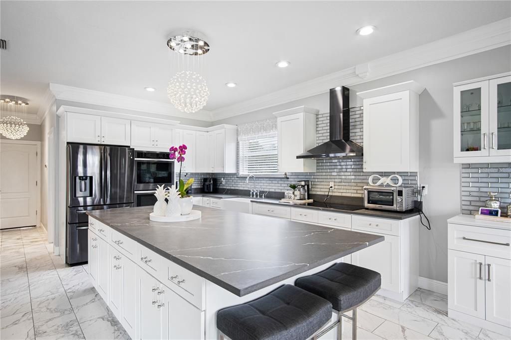 For Sale: $975,000 (5 beds, 3 baths, 3952 Square Feet)