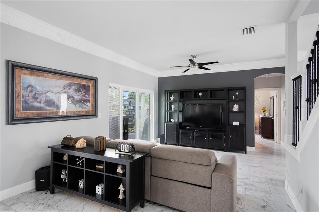 For Sale: $975,000 (5 beds, 3 baths, 3952 Square Feet)