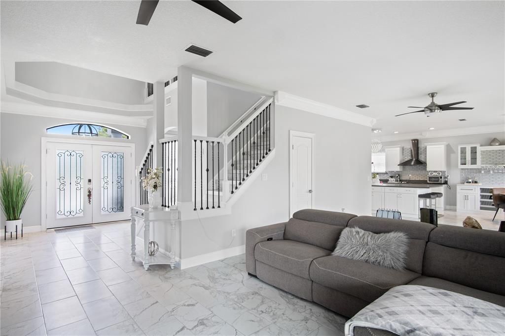 For Sale: $975,000 (5 beds, 3 baths, 3952 Square Feet)