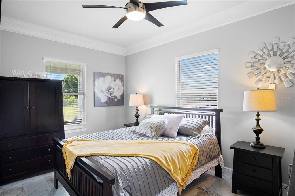 For Sale: $975,000 (5 beds, 3 baths, 3952 Square Feet)