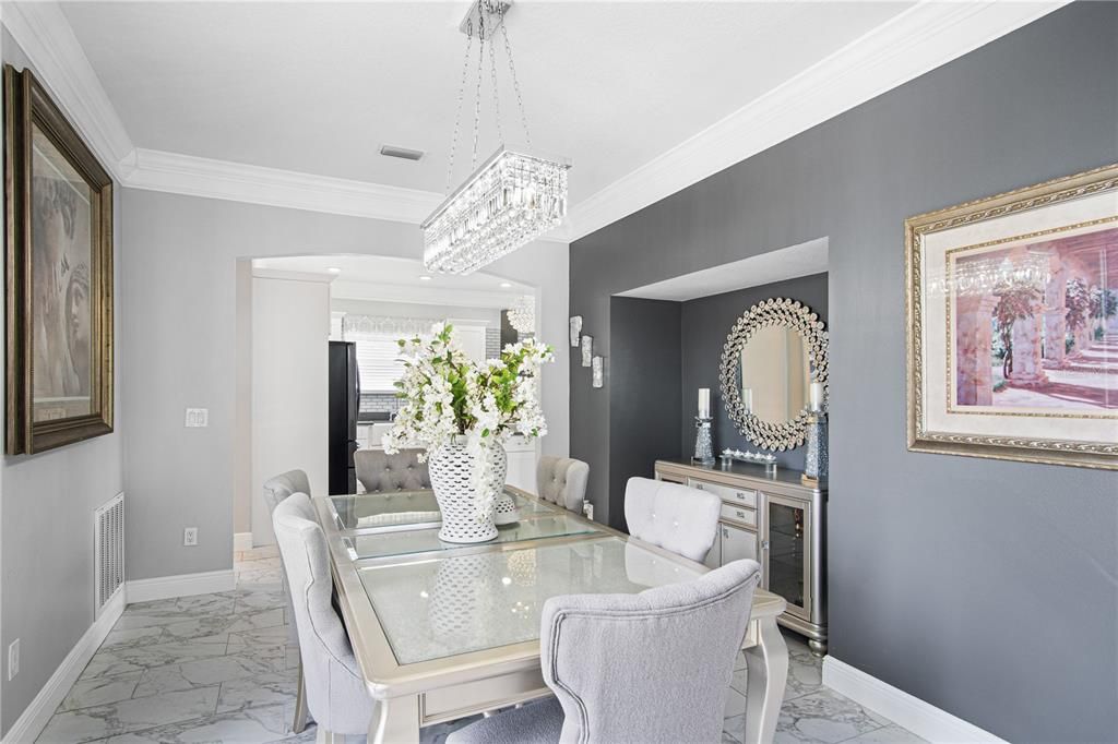 For Sale: $975,000 (5 beds, 3 baths, 3952 Square Feet)