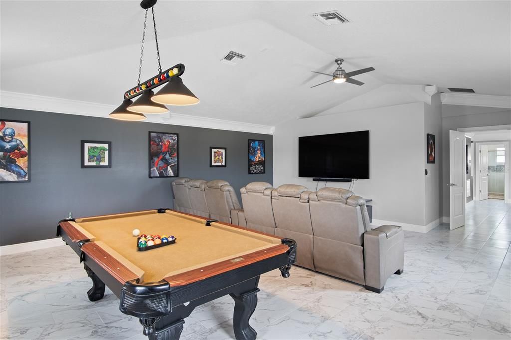 For Sale: $975,000 (5 beds, 3 baths, 3952 Square Feet)