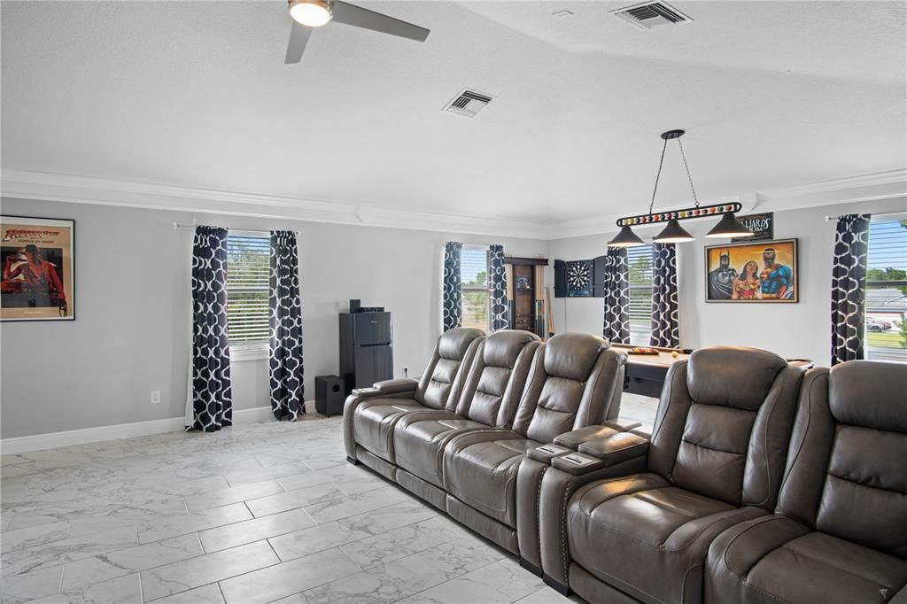 For Sale: $975,000 (5 beds, 3 baths, 3952 Square Feet)