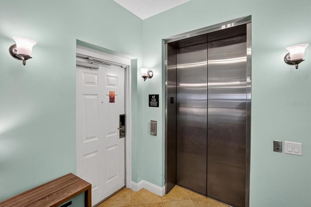 For Sale: $1,249,000 (3 beds, 3 baths, 2058 Square Feet)