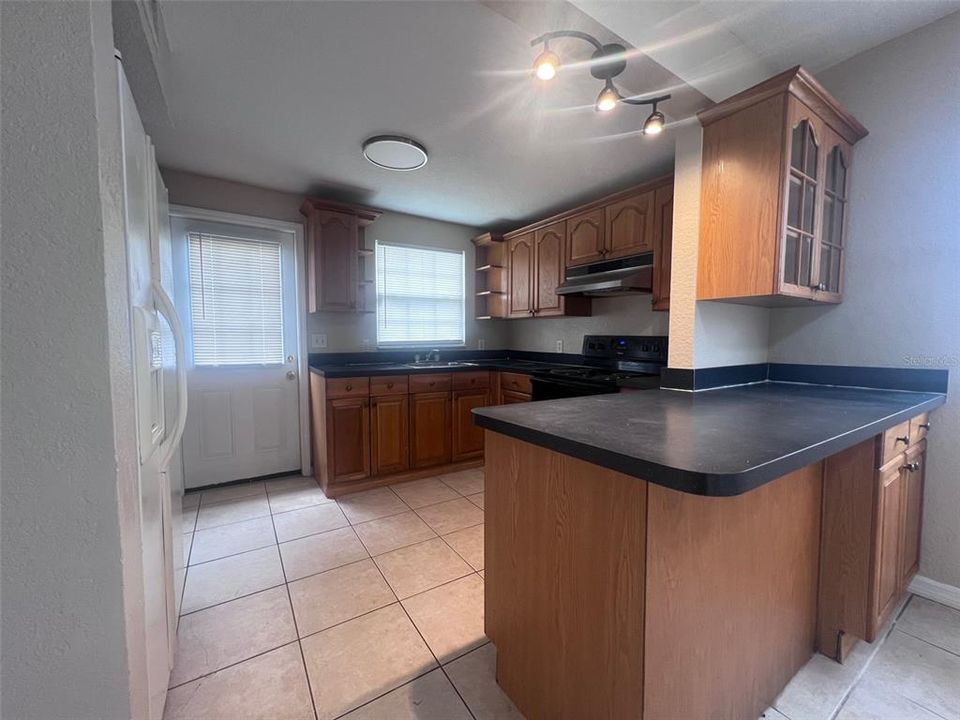 出租: $1,600 (2 贝兹, 2 浴室, 952 平方英尺)