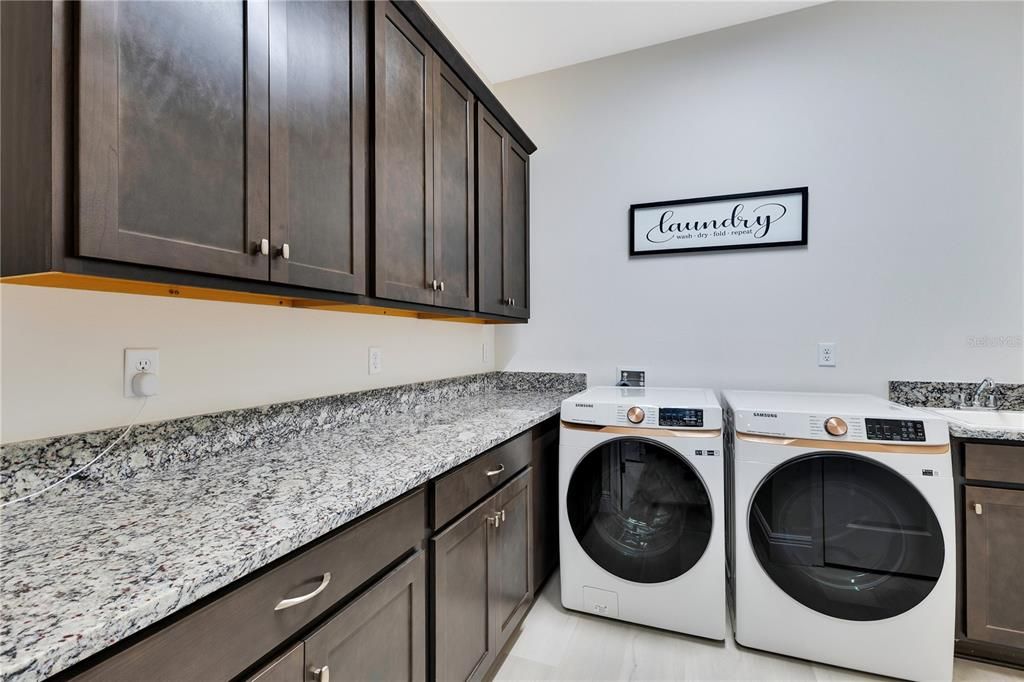 待售: $1,050,000 (5 贝兹, 4 浴室, 3231 平方英尺)