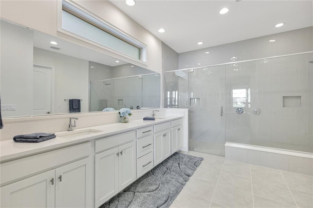 待售: $1,050,000 (5 贝兹, 4 浴室, 3231 平方英尺)