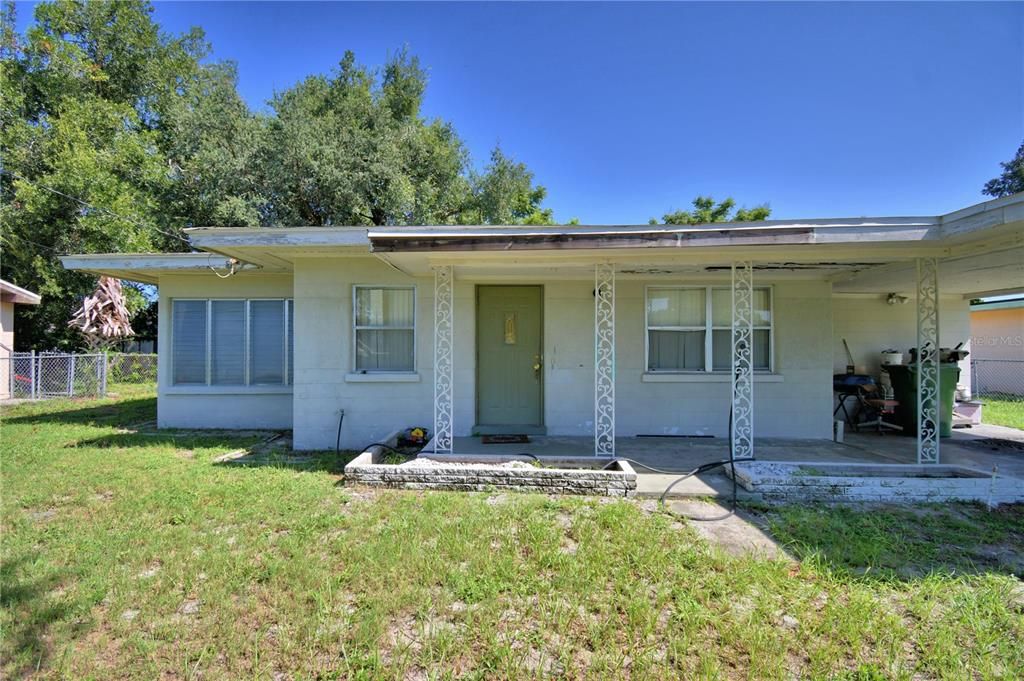 Под контрактом: $160,000 (3 спален, 1 ванн, 1040 Квадратных фут)