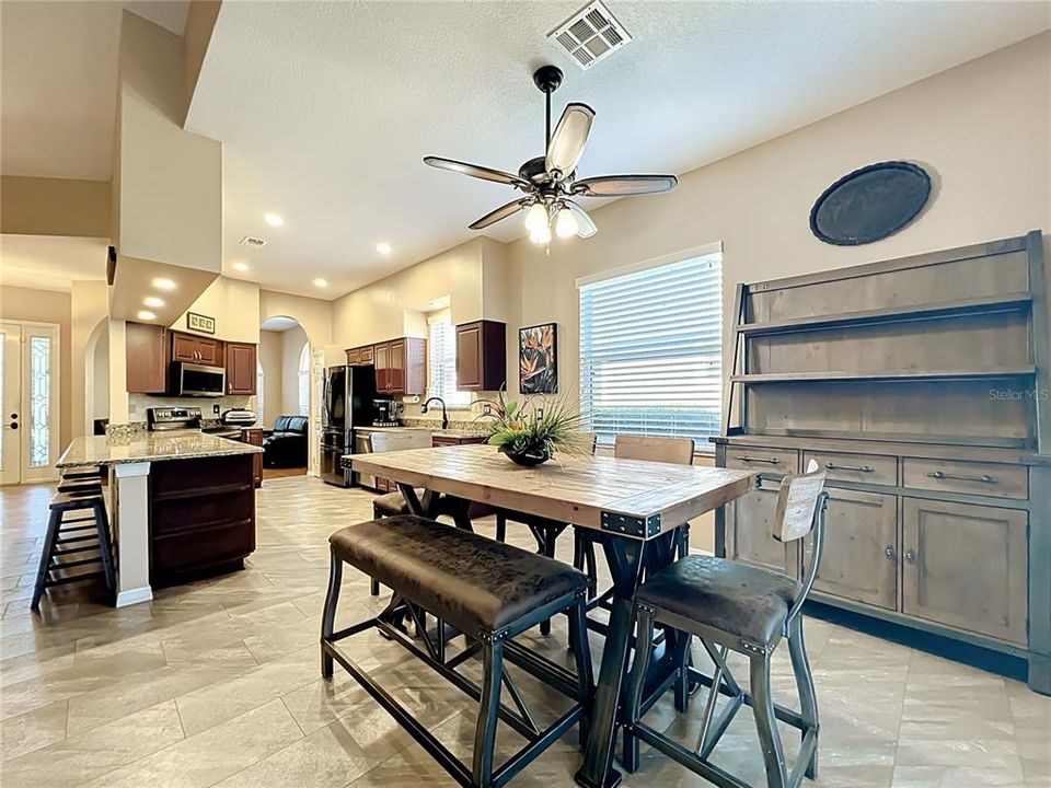 待售: $649,995 (3 贝兹, 2 浴室, 2134 平方英尺)