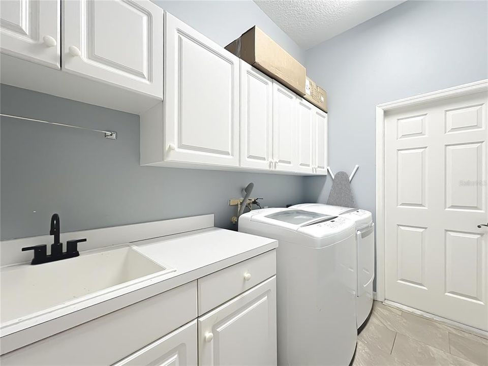 待售: $649,995 (3 贝兹, 2 浴室, 2134 平方英尺)