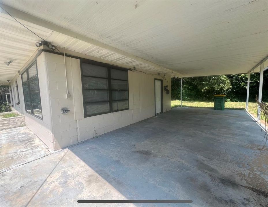 For Rent: $1,595 (3 beds, 1 baths, 936 Square Feet)