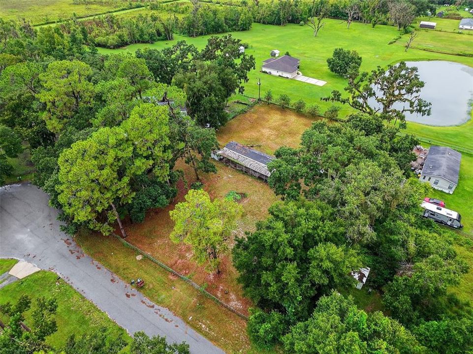 На продажу: $130,000 (2 спален, 2 ванн, 924 Квадратных фут)