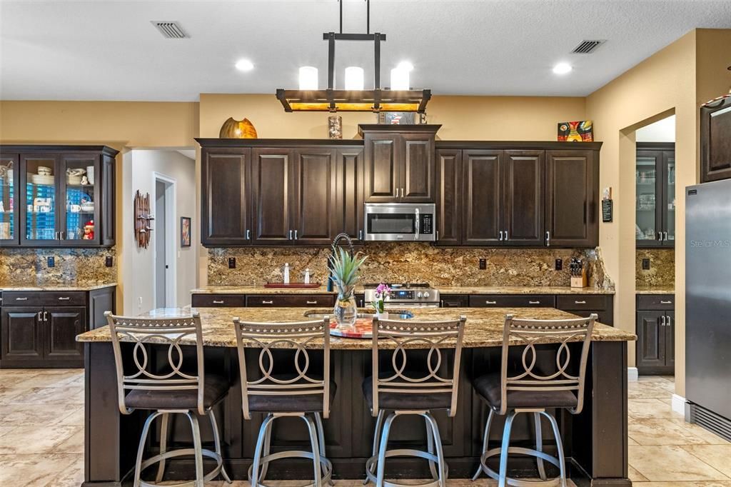 待售: $1,795,000 (4 贝兹, 4 浴室, 4649 平方英尺)