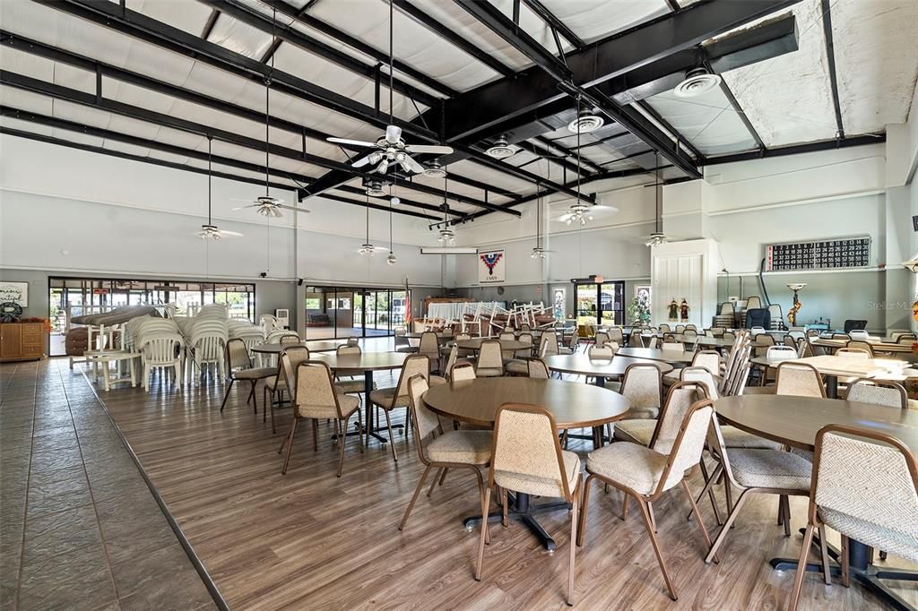 Active With Contract: $219,900 (3 beds, 2 baths, 1186 Square Feet)