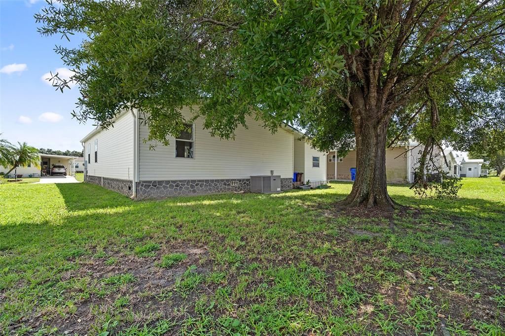 Active With Contract: $219,900 (3 beds, 2 baths, 1186 Square Feet)