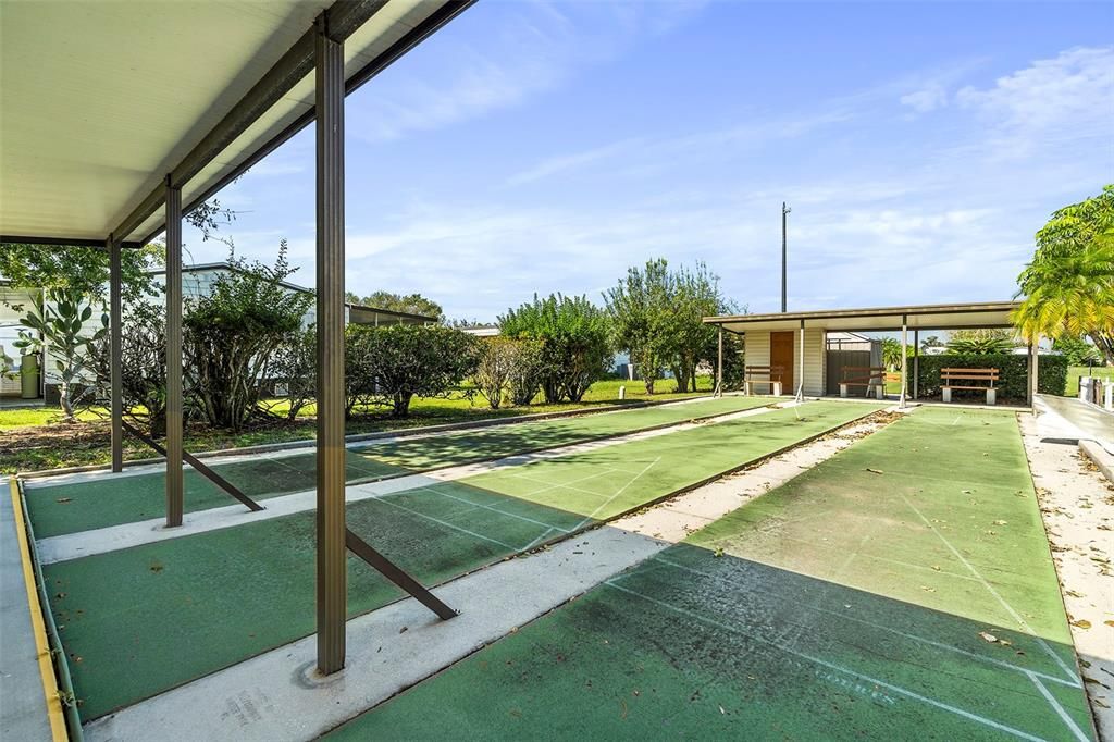 Active With Contract: $219,900 (3 beds, 2 baths, 1186 Square Feet)