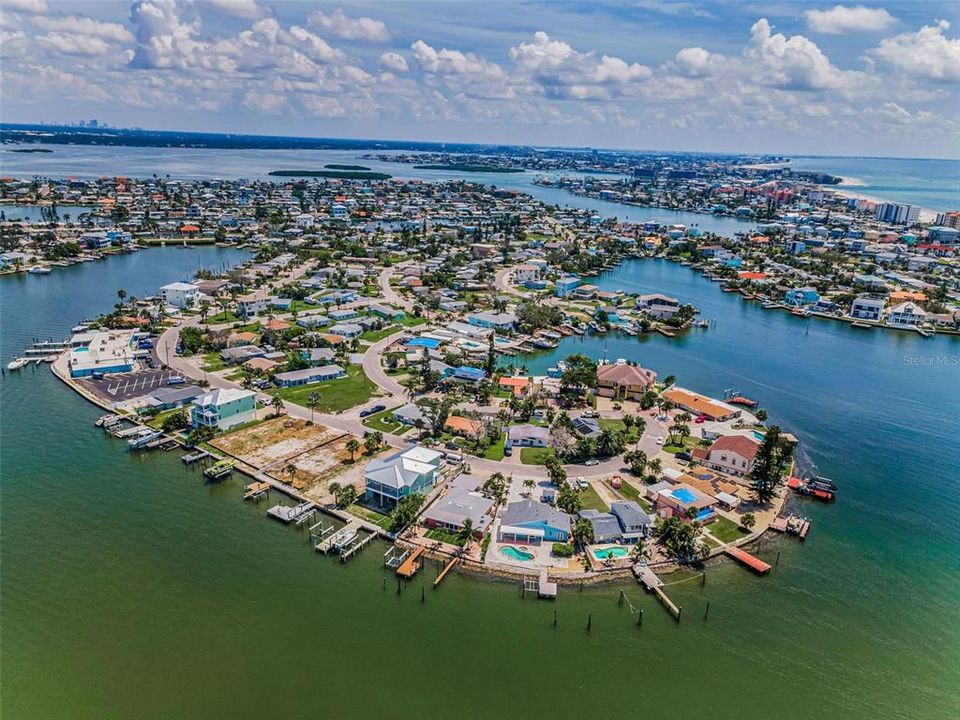 На продажу: $1,488,000 (4 спален, 2 ванн, 1857 Квадратных фут)