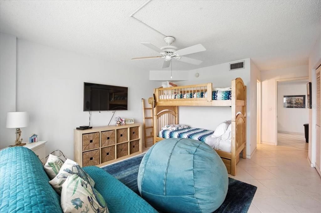 待售: $515,000 (3 贝兹, 3 浴室, 1722 平方英尺)