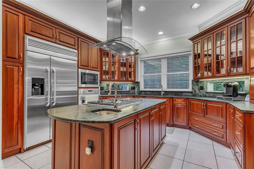 待售: $1,388,200 (6 贝兹, 5 浴室, 5092 平方英尺)