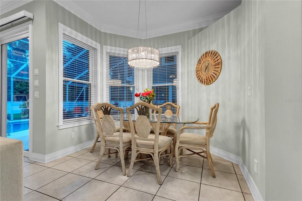 待售: $1,388,200 (6 贝兹, 5 浴室, 5092 平方英尺)