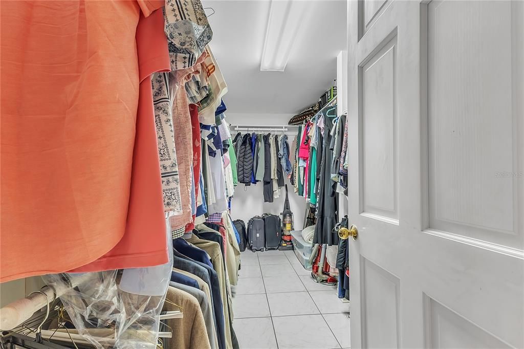 待售: $1,388,200 (6 贝兹, 5 浴室, 5092 平方英尺)