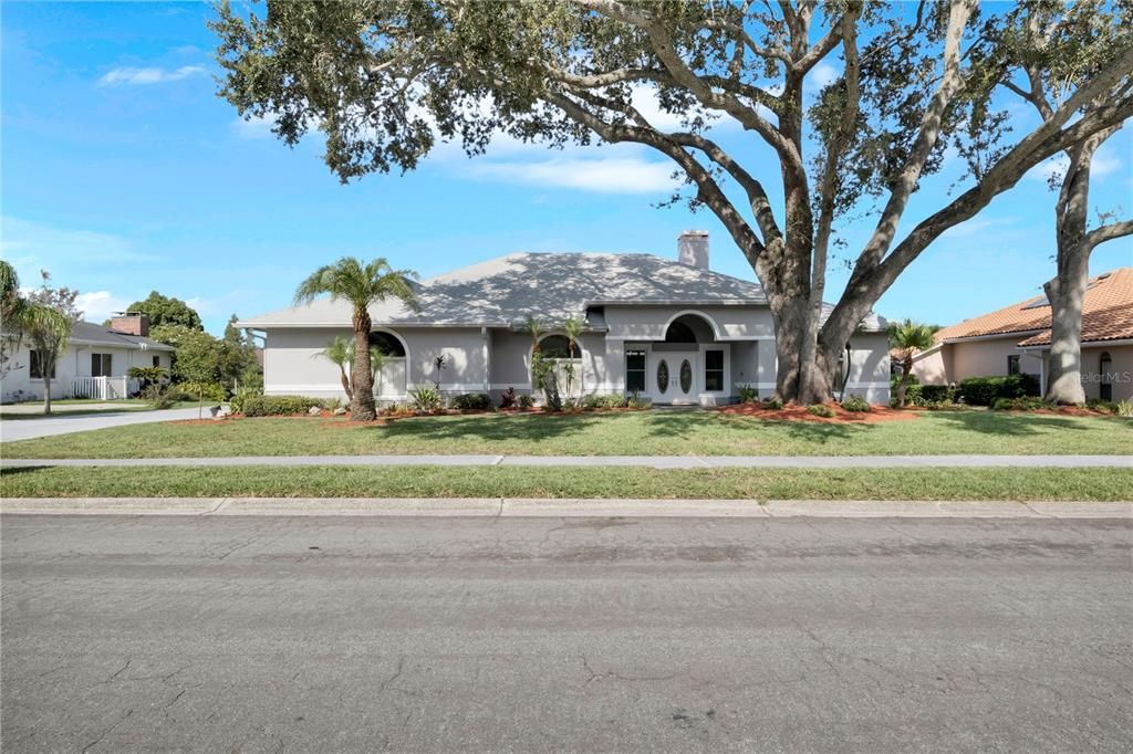 Active With Contract: $675,000 (4 beds, 3 baths, 2842 Square Feet)