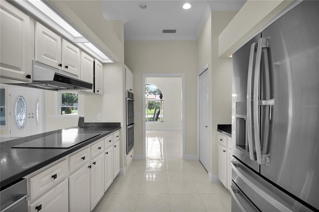 Active With Contract: $675,000 (4 beds, 3 baths, 2842 Square Feet)