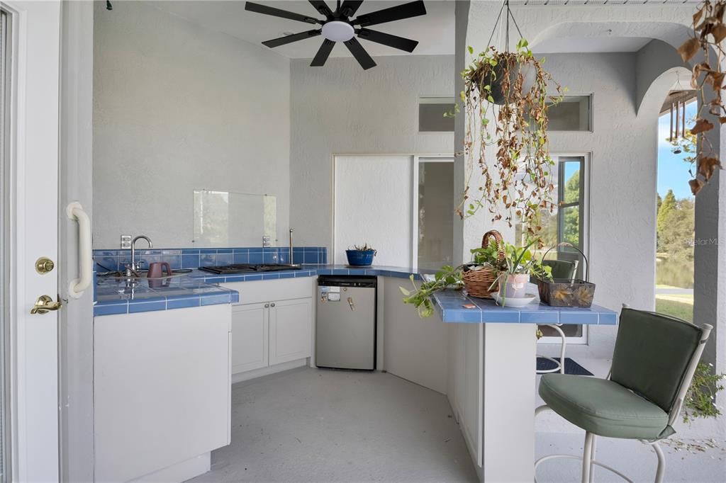 Active With Contract: $675,000 (4 beds, 3 baths, 2842 Square Feet)