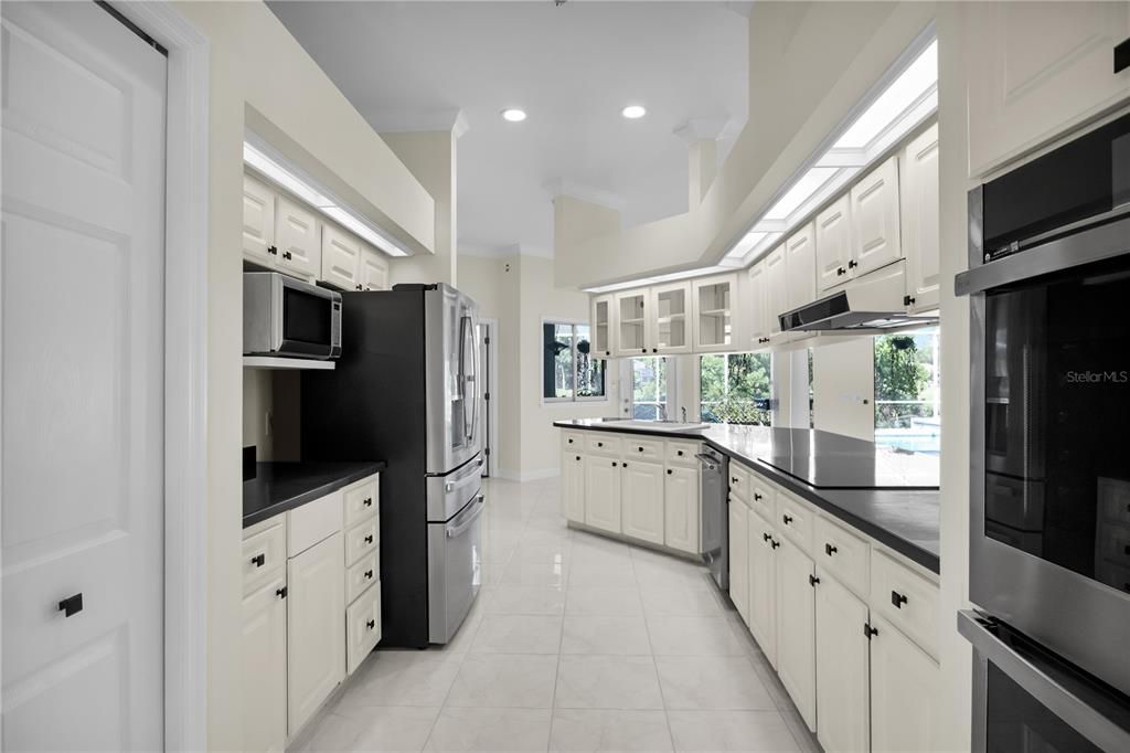 Active With Contract: $675,000 (4 beds, 3 baths, 2842 Square Feet)