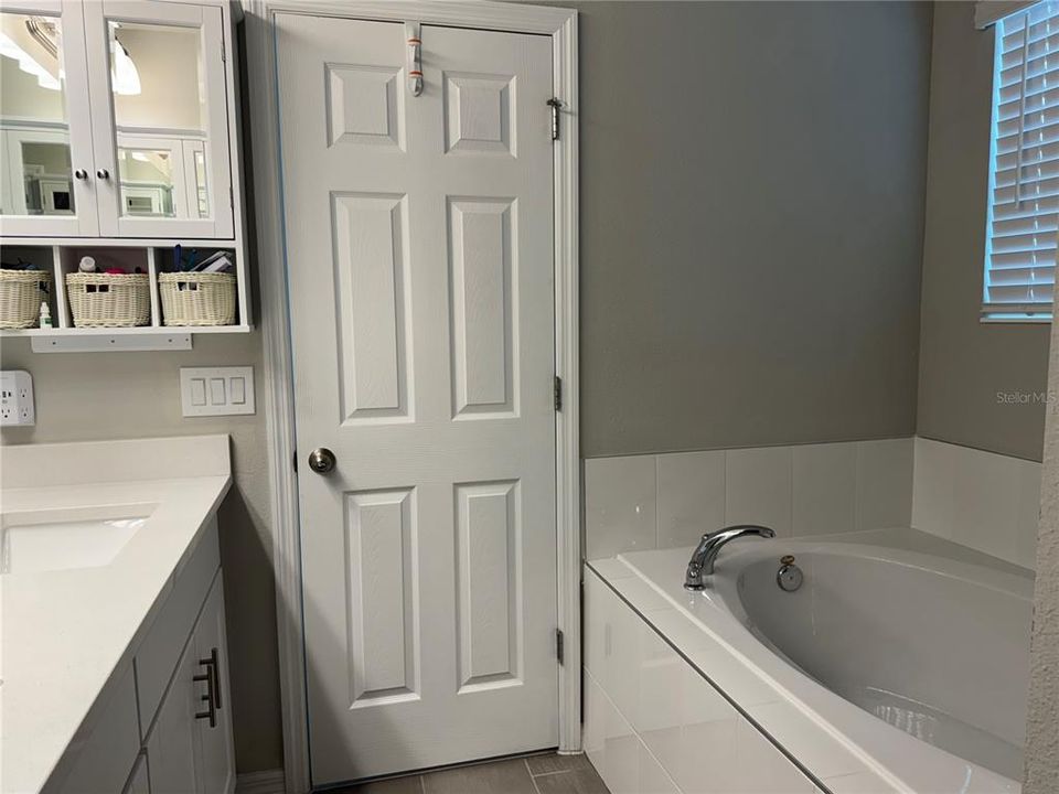 待售: $356,800 (3 贝兹, 2 浴室, 1779 平方英尺)