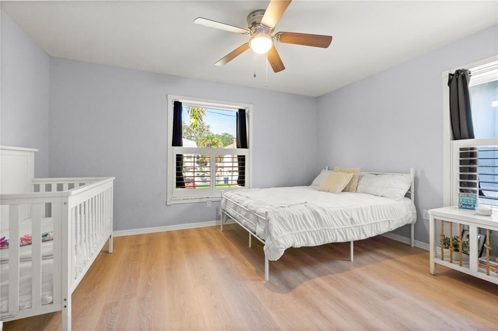 Active With Contract: $597,000 (4 beds, 3 baths, 2474 Square Feet)