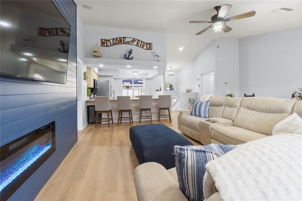 Active With Contract: $597,000 (4 beds, 3 baths, 2474 Square Feet)