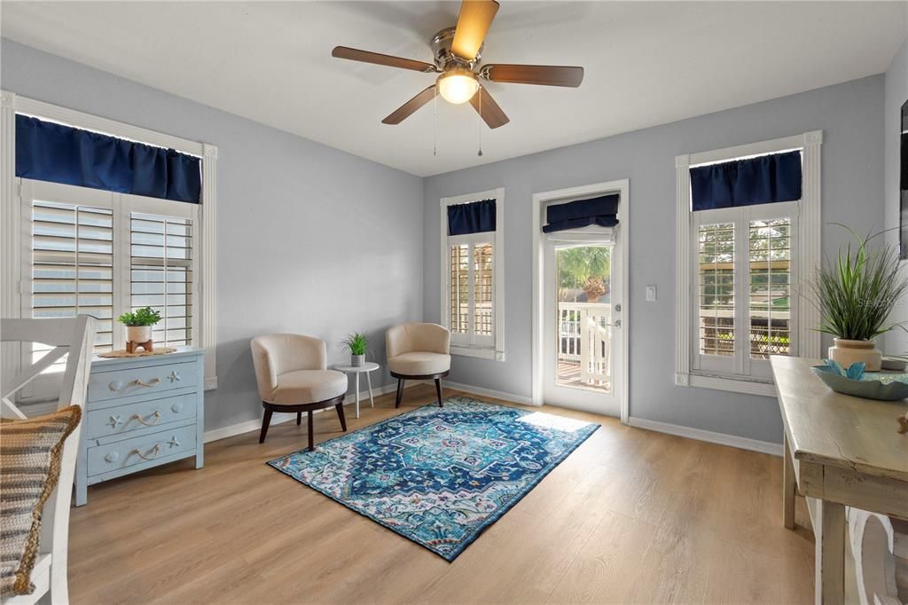 Active With Contract: $597,000 (4 beds, 3 baths, 2474 Square Feet)