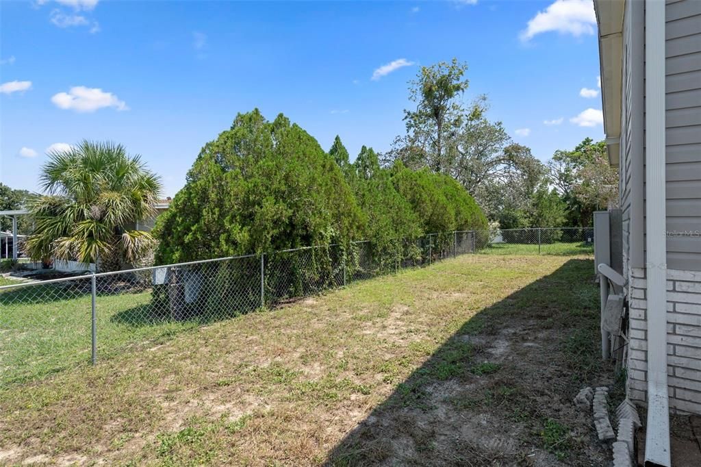 合同活跃: $269,000 (3 贝兹, 2 浴室, 1496 平方英尺)